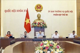 NA Chairman Tran Thanh Man (middle) addresses the session (Photo: VNA)