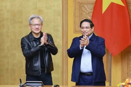 Vietnamese Prime Minister Pham Minh Chinh and President and CEO of NVIDIA Jensen Huang (Photo: VNA)