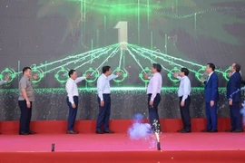 The first paper-based food packaging line in Vietnam applying Tetra Recart® technology is officially inaugurated in Son La province on July 2. (Photo: nhandan.vn)