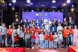 Students from the Talent Incubation Centre (HITA) attend the launch ceremony. (Photo: VNA)