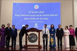 The New Year opening ceremony for the stock market held at the Ho Chi Minh City Stock Exchange (HOSE) on February 5 (Photo: VNA)