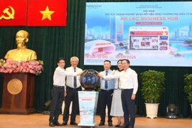The launch of Vietnam’s first local-level B2B e-commerce platform in An Lac ward, Ho Chi Minh City, on September 30. (Photo: VNA)