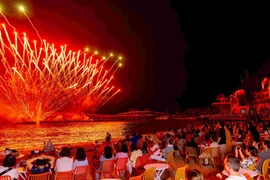 Spectacular fireworks displays illuminate the night sky of Phu Quoc (Photo: Sun Group)