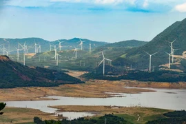 Mechanisms needed to encourage clean and renewable energy development. (Photo: VietnamPlus)