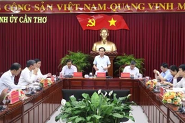 Can Tho holds a working session with the GenAI Fund to promote digital transformation through artificial intelligence (AI) in the city, July 8, 2025. (Photo: VNA)