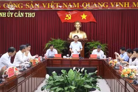 Can Tho holds a working session with the GenAI Fund to promote digital transformation through artificial intelligence (AI) in the city, July 8, 2025. (Photo: VNA)