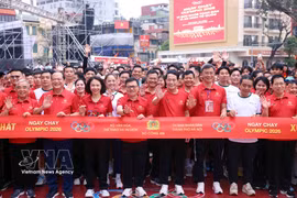 People join the 2026 Olympic Run Day for public health, national security in Hanoi. (Photo: VNA)