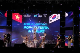 A dancing performance at the opening ceremony of the 2025 K–Vietnam Pop-up Festa in Dalat on November 8 (Photo: VNA)