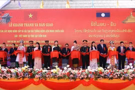 At the ceremony to inaugurate and hand over the newly upgraded Laos - Vietnam combat alliance monument in the northern Lao province of Xaysomboun on November 28, 2025 (Photo: VNA)