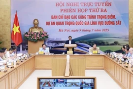 Prime Minister Pham Minh Chinh chairs the third meeting of the steering committee for national key railway projects. (Photo: VNA)