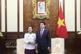State President Luong Cuong (R) receives Cambodian Ambassador to Vietnam Touch Pharat in Hanoi on March 18. (Photo: VNA)