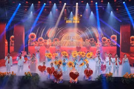 A performance at the Hanoi art programme on August 5 evening in response to the Day for Agent Orange (AO)/dioxin Victims (August 10). (Photo: VNA)