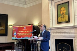 Vietnamese Ambassador to the US Nguyen Quoc Dung addresses the celebration. (Photo: VNA)