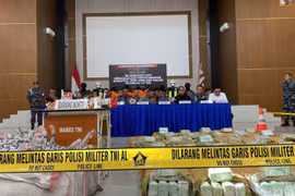 Methamphetamine and cocaine are displayed at a press conference at an Indonesian Navy base, after it seized a ship carrying nearly 2 tonnes of drugs. (Photo: Reuters)