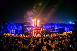 "The quintessence of Tonkin" show has drawn a large number of domestic and foreign audiences (Source: sggp.org.vn)