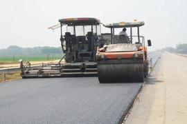 Key transportation projects must stay on schedule. (Photo: VietnamPlus)