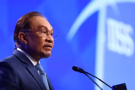 Malaysia pursues balanced economic diplomacy