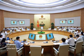 Prime Minister Le Minh Hung chairs the Government’s law-building session on July 8. (Photo: VNA)