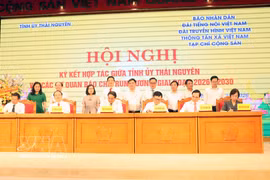At the cooperation programme signing ceremony in Thai Nguyen province on June 11. (Photo: VNA)