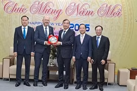 Da Nang city's leaders at a reception for Swiss Ambassador to Vietnam Thomas Gass. (Photo: VNA) 