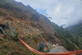 The landslide occurs at around 10am on May 15 at the construction site of the Ta Pao Ho 1A hydropower project in Si Lo Lau commune, Phong Tho district, Lai Chau province, leaving five people missing and four others injured. (Photo: VNA)