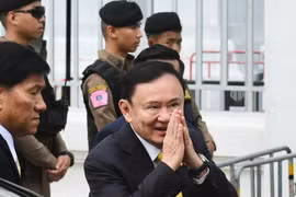 Former Thai Prime Minister Thaksin Shinawatra (front) in Bangkok on September 9, 2025. (Photo: Xinhua/VNA)