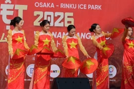 A dancing performance at the Vietnamese Tet Osaka 2026 programme (Photo: VNA)