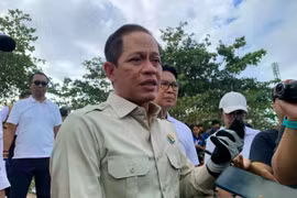 Environment Minister Hanif Faisol Nurofiq speaks to the press in Badung, Bali, on March 5. (Photo: Antara)