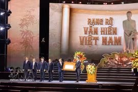 A view of the national ceremony commemorating the 300th birth anniversary of cultural luminary Le Quy Don (1726–2026) at the memorial site dedicated to the renowned scholar in the northern province of Hung Yen on the evening of July 31, 2026. (Photo: VNA)