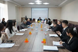 Participants in the symposium on socio-economic and scientific and technological development of Vietnam in the 21st century in Russia (Photo: VNA)