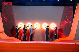 Delegates at the opening ceremony of the Hanoi shopping festival 2025. (Photo: VNA)