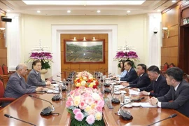 At the meeting in Hanoi on August 31 between Politburo member and permanent member of the Communist Party of Vietnam (CPV) Central Committee's Secretariat Tran Cam Tu and Chairman Chung Eui-yong and Co-Chairman Mushahid Hussain Sayed of the ICAPP Standing Committee. (Photo: VNA)