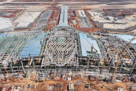Work at the Long Thanh Airport passenger terminal. (Photo: VNA)