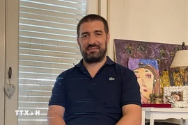 Argentine journalist Gastón Fiorda of Argentina’s National Radio, a long-time Vietnam expert (Photo: VNA)