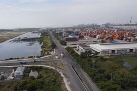 Four seaports and four inland waterway ports are currently in operation within the Cai Mep Ha free trade zone. (Photo: VNA)