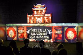 The Thang Long Imperial Citadel Heritage Site in Hanoi presents the play "Thang Long Capital" using 3D mapping technology and a digital experience space. (Photo: VNA)