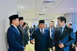 Indonesian President Prabowo Subianto (second from right) met Singaporean Prime Minister Lawrence Wong (right) for the Leaders' Retreat at the Parliament House, Singapore on June 16. (Photo: ANTARA)