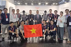 Vietnamese delegates at the 2026 IEEE International Conference on Robotics and Automation (ICRA 2026). (Photo: VNA)