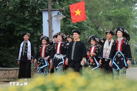 Dao ethnic minority group at the Vietnam National Village for Ethnic Culture and Tourism (Photo: VNA)