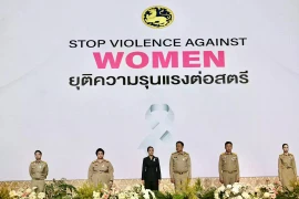 Thai Prime Minister and Minister of Interior Anutin Charnvirakul (4th from left) at the country's event to kick off its initiative to end violence against women. (Source: Thailand Government Public Relations Department)
