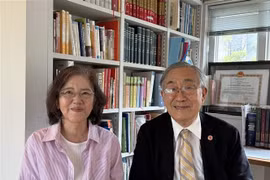 Professor Furuta Motoo and his wife. (Photo: VNA)
