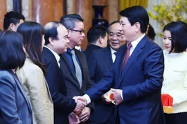 State President Luong Cuong meets with officials and staff of the Presidential Office in Hanoi on February 3, the first working day after the Lunar New Year (Tet) Festival. (Photo: VNA)