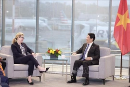 State President Luong Cuong (R) receives President and CEO of Boeing Commercial Airplanes Stephanie Pope. (Photo: VNA)