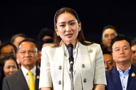 Thai Prime Minister Paetongtarn Shinawatra speaks at a press conference in Bangkok. (Photo: XINHUA/VNA)