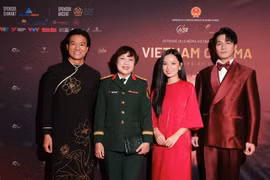 Director Dang Thai Huyen (second from left) and actors of 'Red Rain'. (Photo courtesy of VFDA)