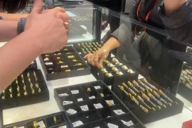 Measures needed to settle the disparity between domestic and international gold prices (Photo: VietnamPlus)
