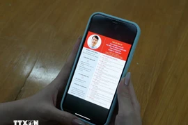 Information about candidates for the Khanh Hoa provincial People's Council for the 2026-2031 term is published on digital information channels, making it convenient for voters to explore. (Photo: VNA)