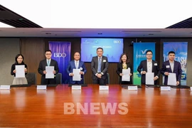 At the signing of the MoU between VinFast Philippines, V-Green and GSM Philippines and BDO Unibank Inc. (Photo: VNA)