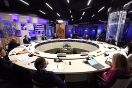 Russian President Vladimir Putin addresses the World Atomic Week. (Photo: VNA)