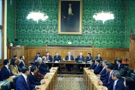 Party General Secretary To Lam meets with representatives of the UK’s All-Party Parliamentary Group for Vietnam in London on October 29. (Photo: VNA) 